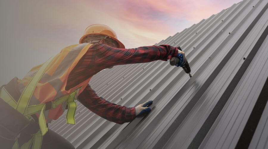 Professional gutter cleaning in Inkom, ID